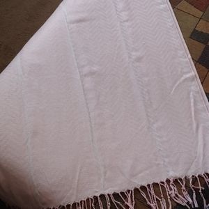 Pashmire scraf 68x54 (3/$20)